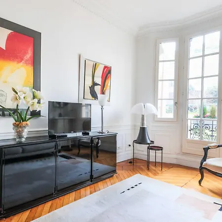 Apartment Lovely Near Le Bon Marche Paris