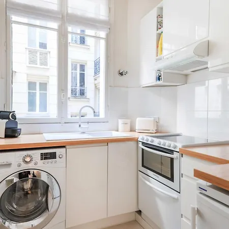 Apartment Lovely Near Le Bon Marche Paris